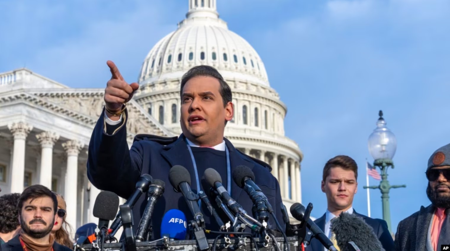 Congresista George Santos enfrenta votación por su expulsión del Congreso de EEUU (Video)