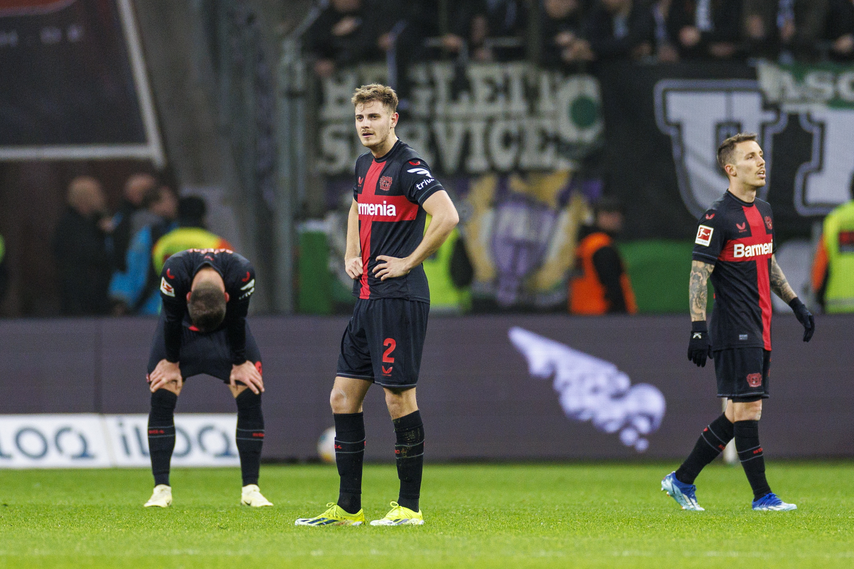 Leverkusen tropezó frente al Monchengladbach y se le acercó el Bayern Múnich