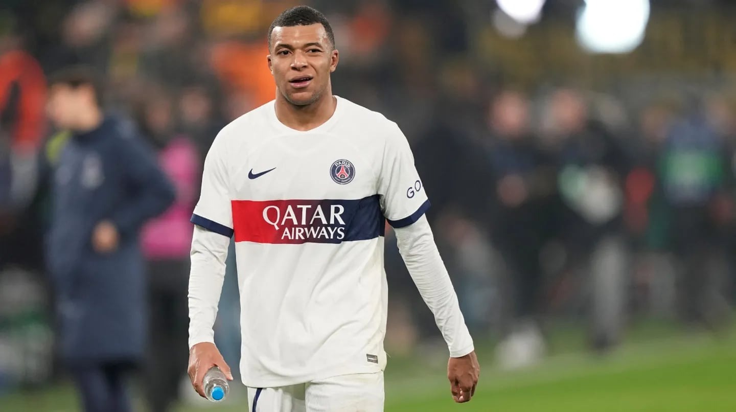 Un cambio importante en el contrato de Mbappé puso en alerta al PSG