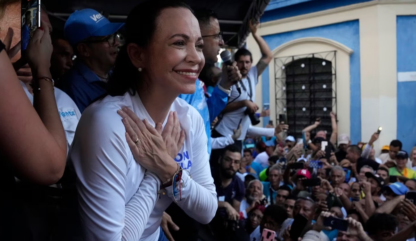 Habilitar o no a María Corina Machado, una “prueba de fuego” para la política en Venezuela