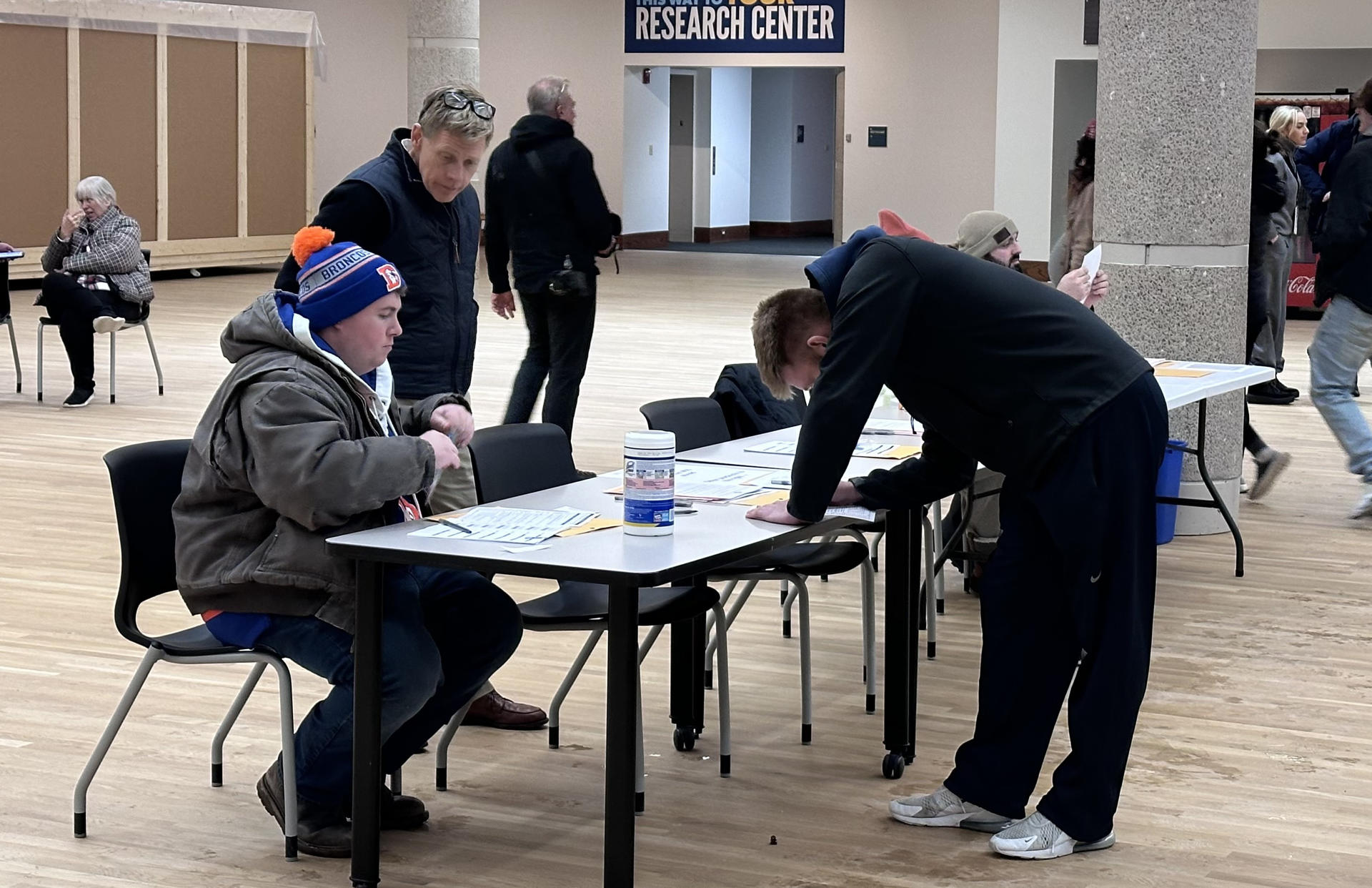 Arrancaron los caucus de Iowa, primera cita de las elecciones presidenciales de EEUU