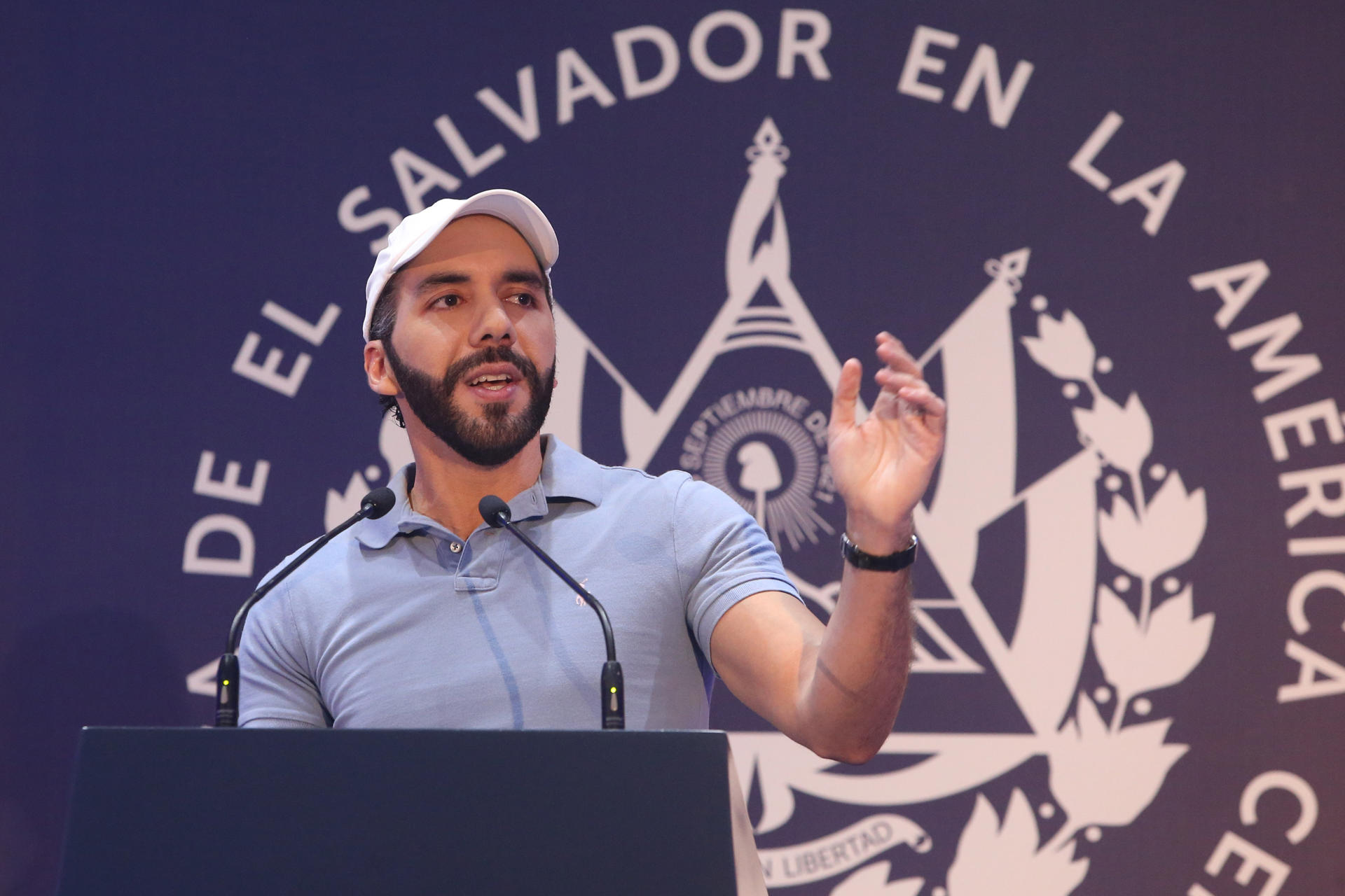 Bukele denunció que cerraron puestos de votación en el exterior cuando había personas en fila (VIDEO)