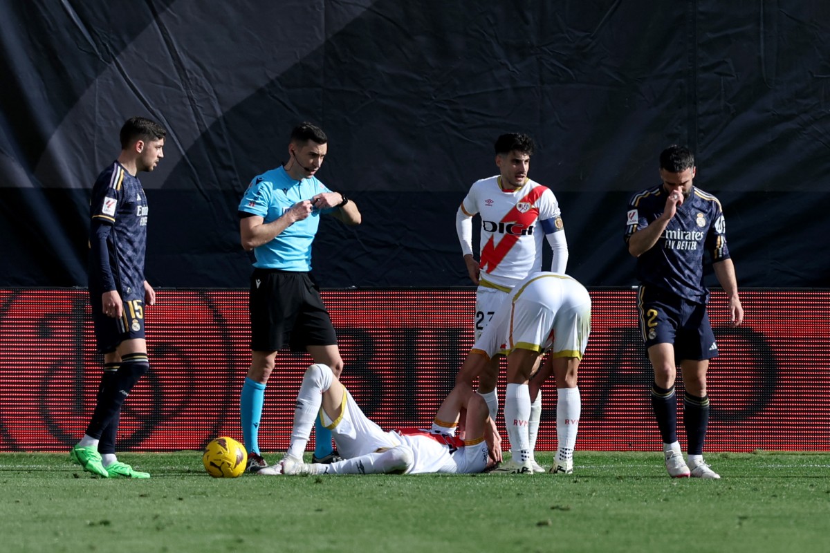 Real Madrid mantiene el liderato de La Liga tras conseguir un amargo empate ante Rayo