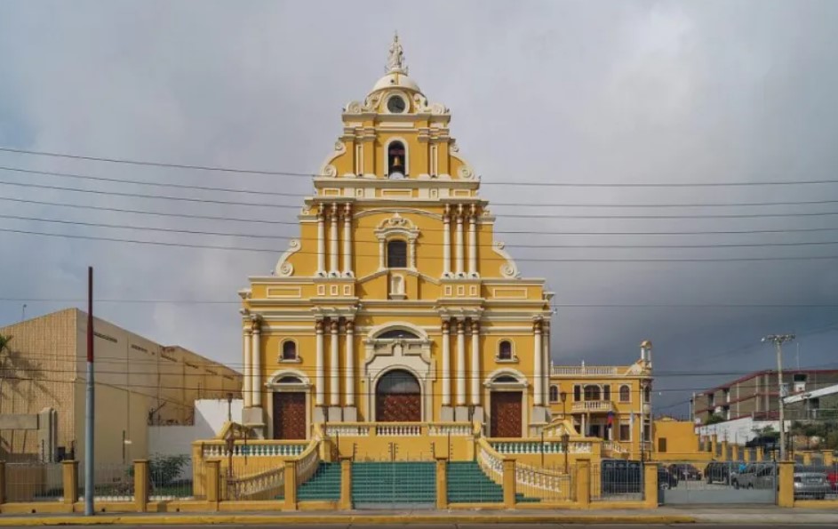 Robaron la corona de la Virgen de la Milagrosa en Maracaibo