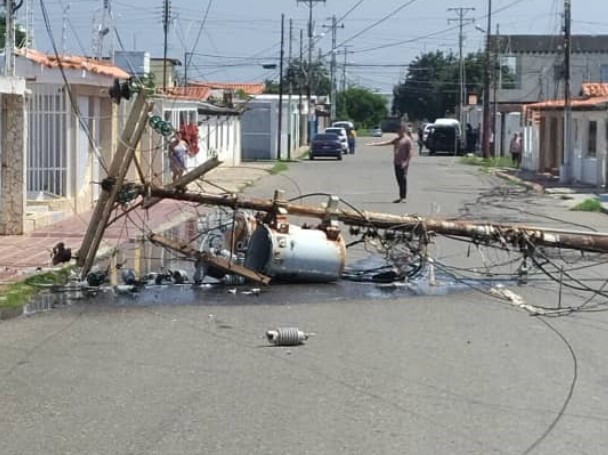 Trabajadores de Corpoelec laboran en pésimas condiciones mientras que el servicio eléctrico empeora en Falcón