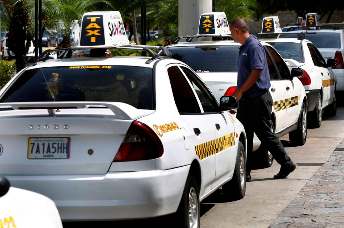 Cómo matricular un carro para taxi con estos trámites en el Intt