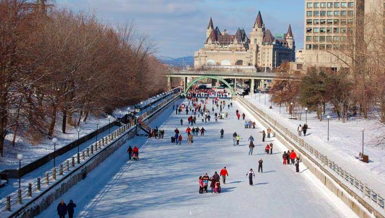 Los cuatro requisitos que debes cumplir para trabajar en Canadá