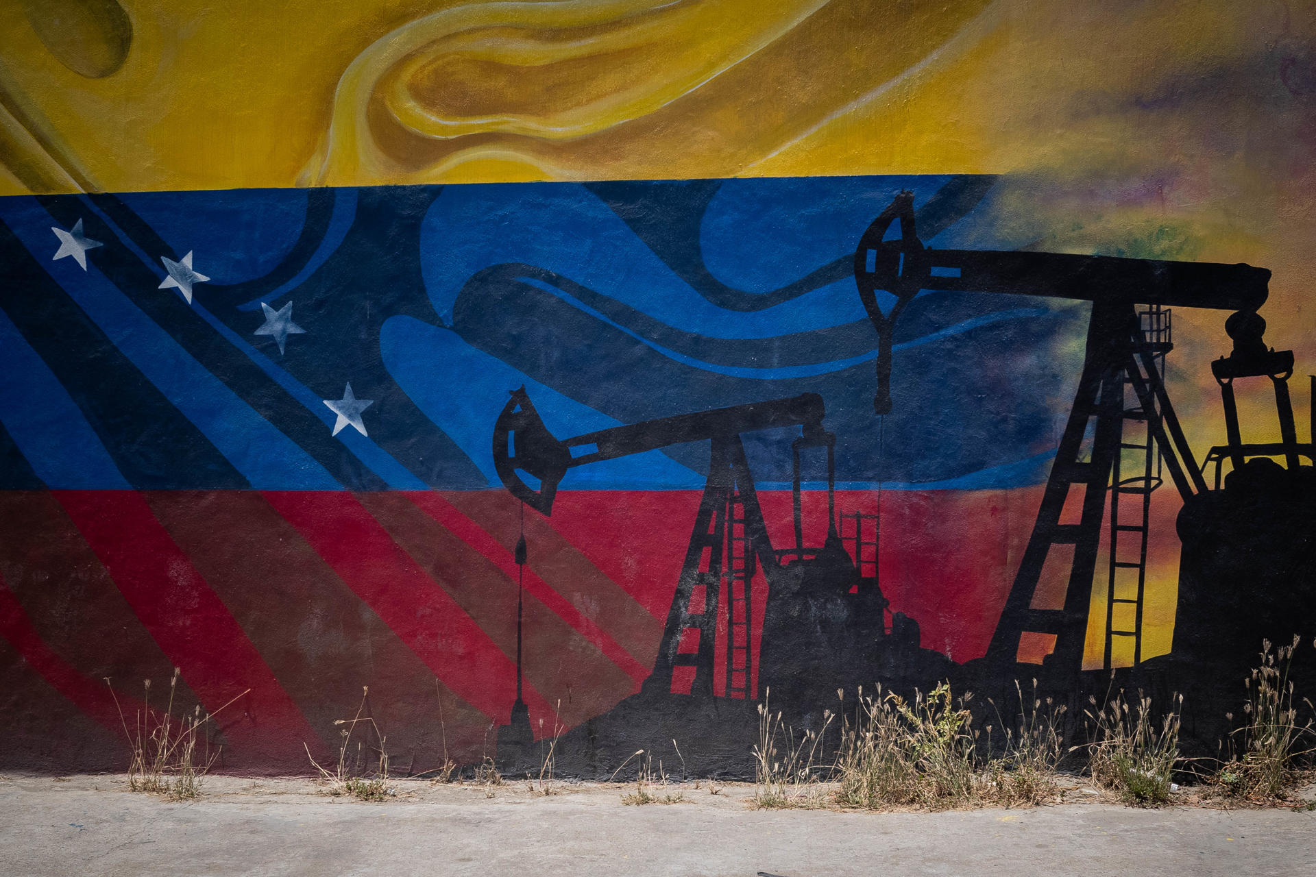 Partido Comunista de Venezuela califica que la política petrolera de Maduro es “lesiva”