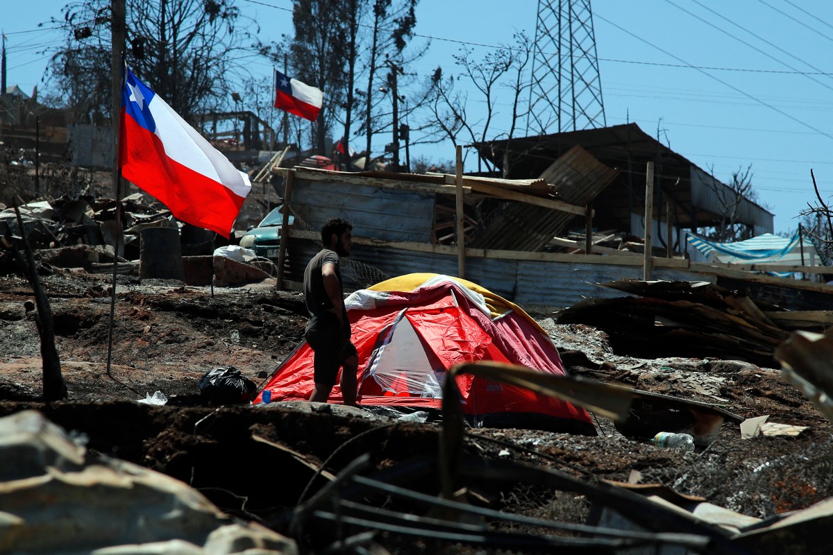 Familias migrantes en Chile enfrentan incierto futuro tras megaincendios de Viña del Mar