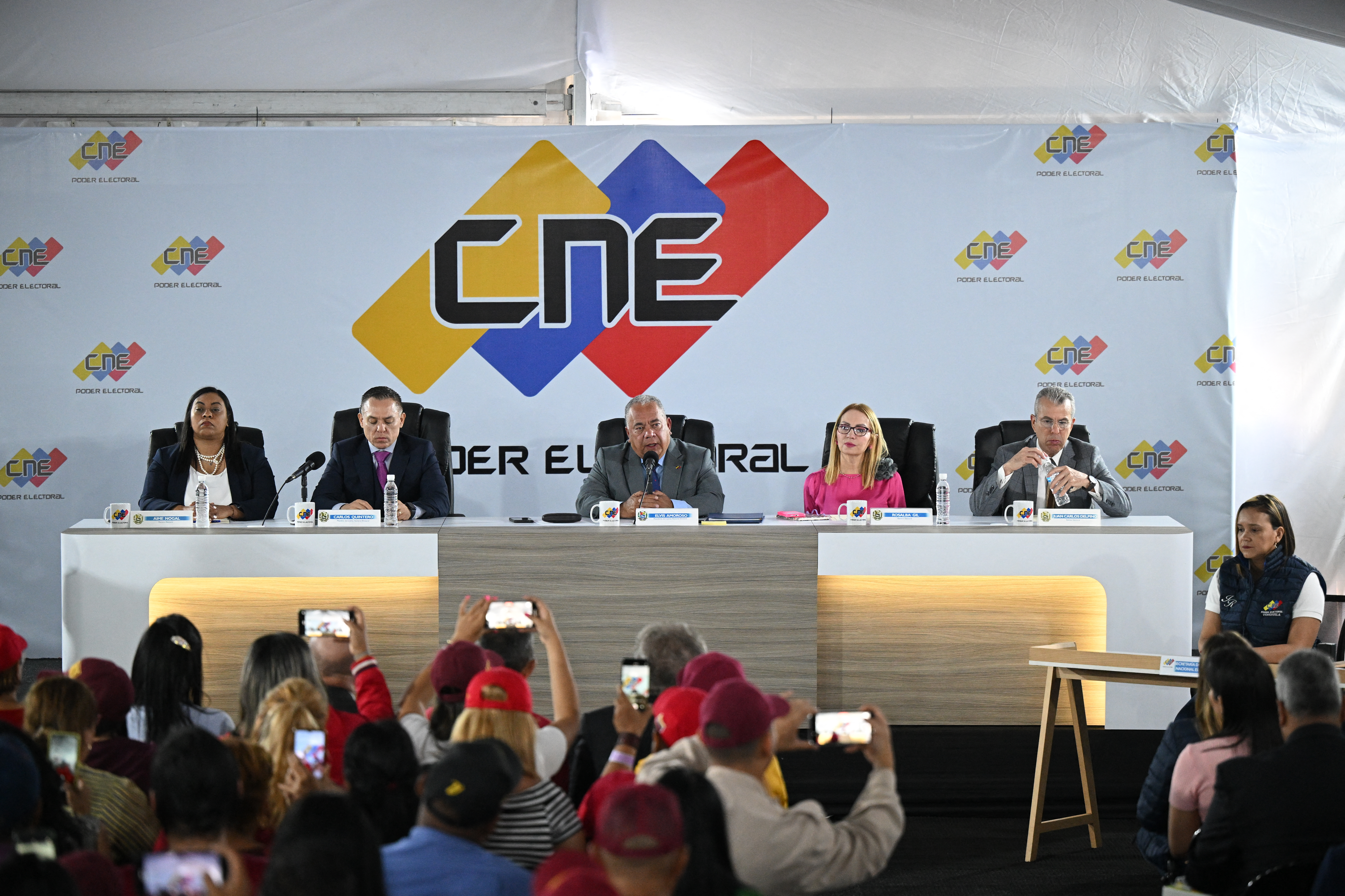 La última jugada del CNE; MUD y UNT siguen en el limbo