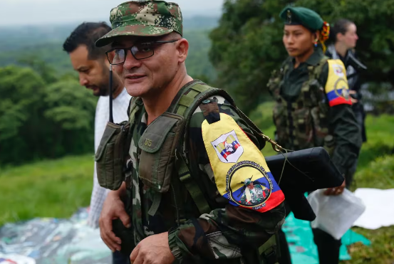 Jefe de la principal disidencia de las Farc dice que apoyó campaña presidencial de Petro