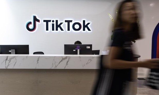 China acusa a EEUU de aplicar una “lógica propia de bandidos” por posible veto a Tiktok