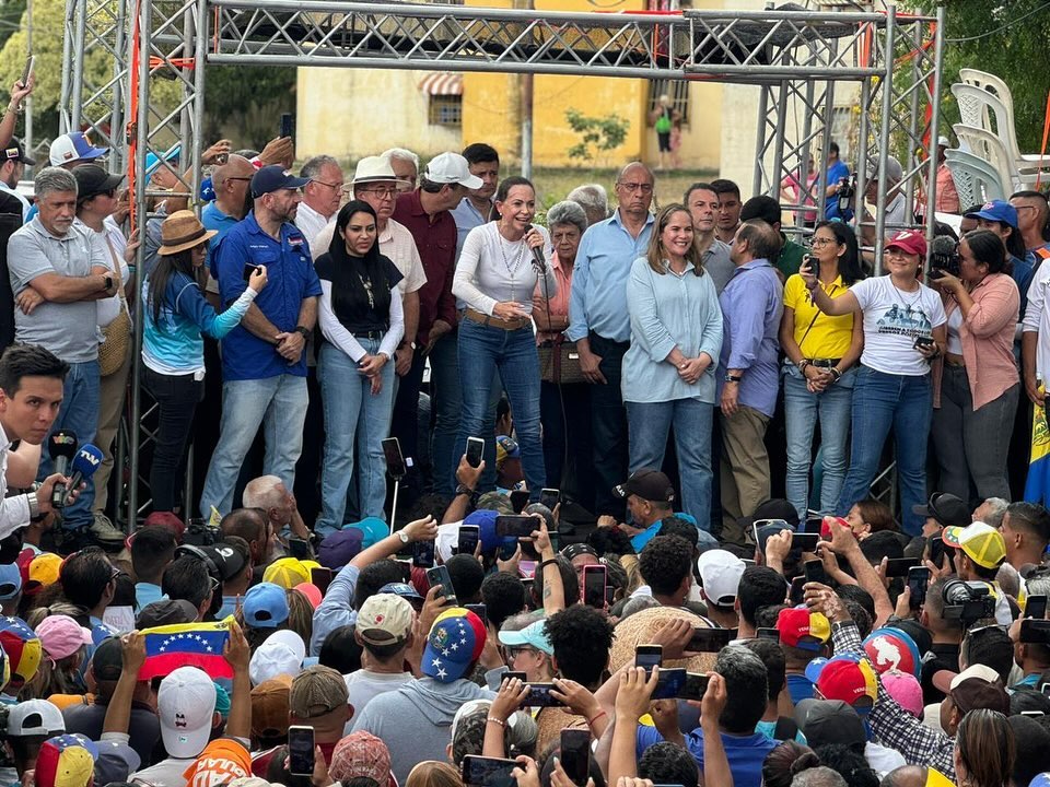 “¡Libertad, libertad!”: María Corina Machado desató marea de emociones en La Victoria (VIDEO)