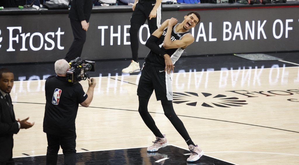 Victor Wembanyama ganó el premio Novato del Año en la NBA