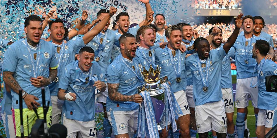 ¿Fiesta movida? Así terminaron los jugadores del City tras celebrar título de Liga (FOTOS)