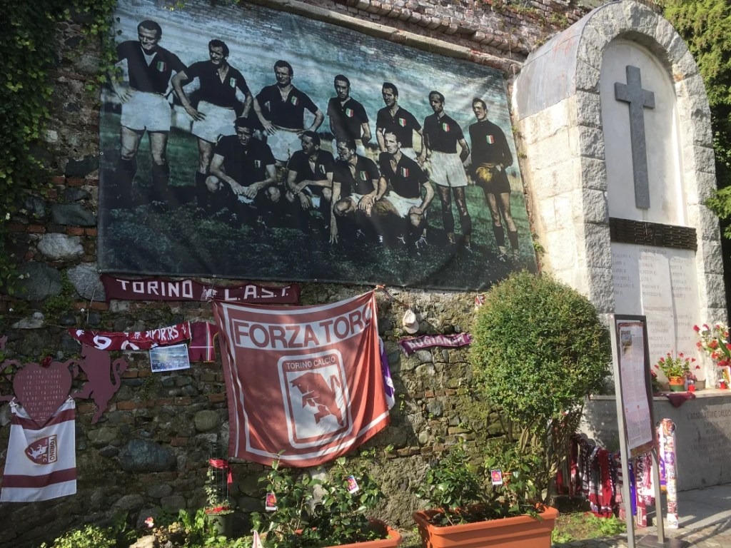 “Ocurrió algo desastroso”: cómo un accidente aéreo acabó instantáneamente con uno de los grandes equipos de fútbol