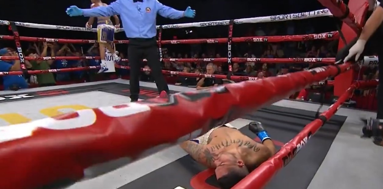 Primer round, dos ganchos y a la lona: el espeluznante nocaut a un boxeador en EEUU (VIDEO)