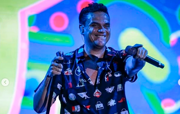 Silvestre Dangond dedica palabras de agradecimiento al público venezolano