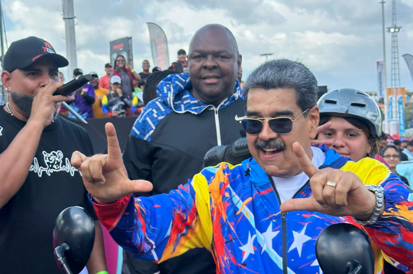 El chiste del día: Maduro declaró al “motopiruetismo” como deporte nacional (video)