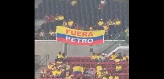 “Fuera Petro”: El mensaje que colombianos dejaron ver en la Copa América (FOTO)
