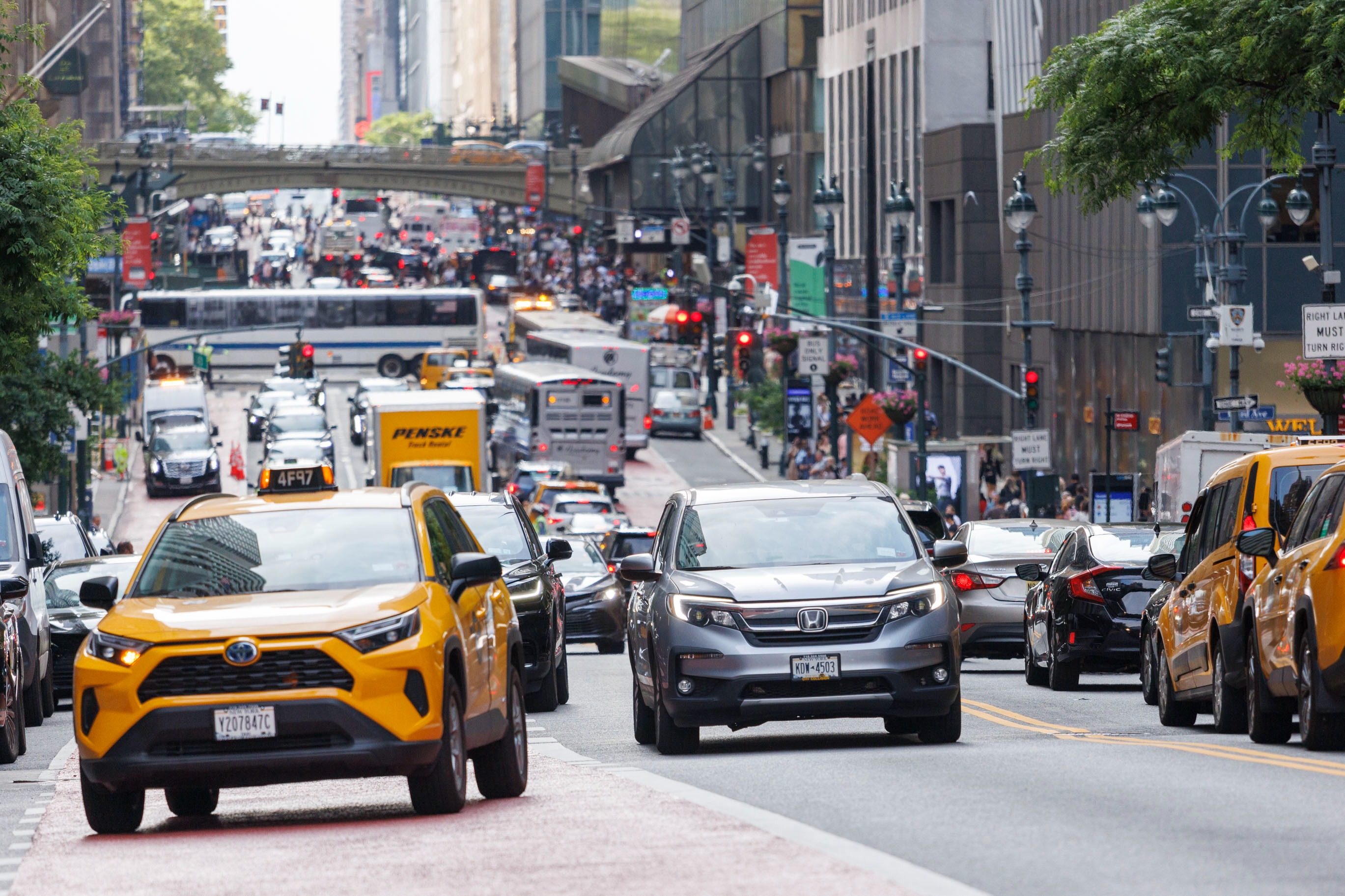 Nueva York cancela de forma indefinida polémico peaje para aliviar el tráfico en Manhattan