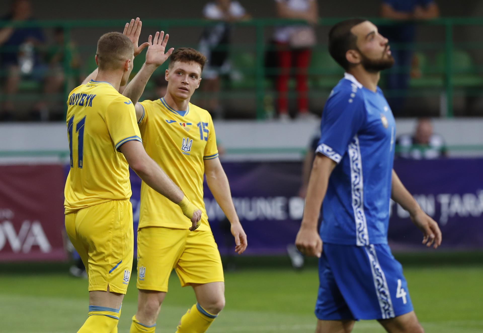 Dovbyk y Lunin lideraron último triunfo de Ucrania antes de la Eurocopa