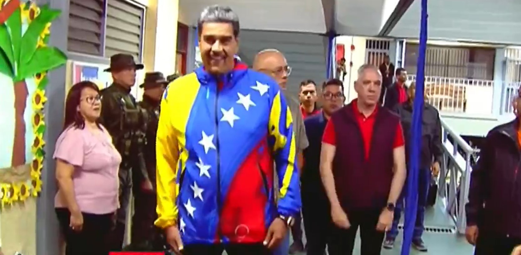 EN VIDEO: Maduro madrugó para ir a votar este #28Jul