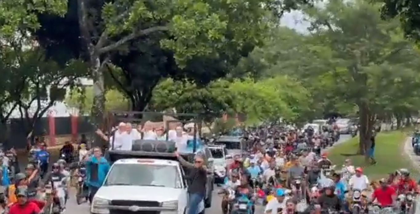 Sigue EN VIVO la caravana de Edmundo González y María Corina Machado en Valencia