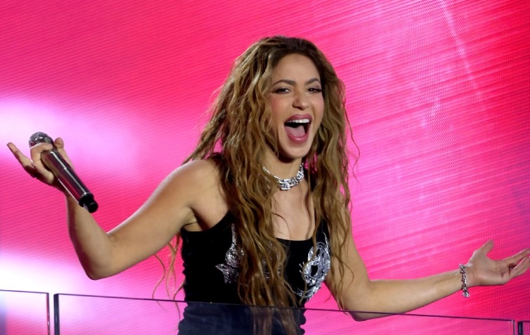 Shakira recibe comentarios homofóbicos por su apoyo a la comunidad LGBTQ+