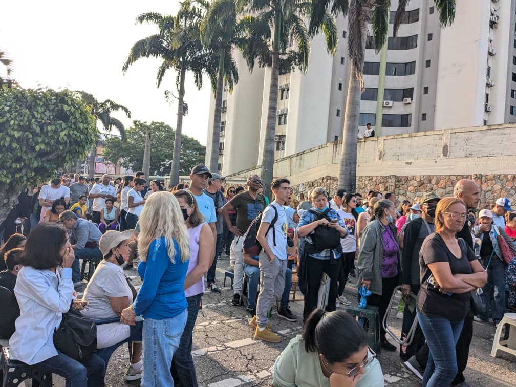Denuncian retraso en la constitución de mesas en la Simón Bolívar de Naguanagua