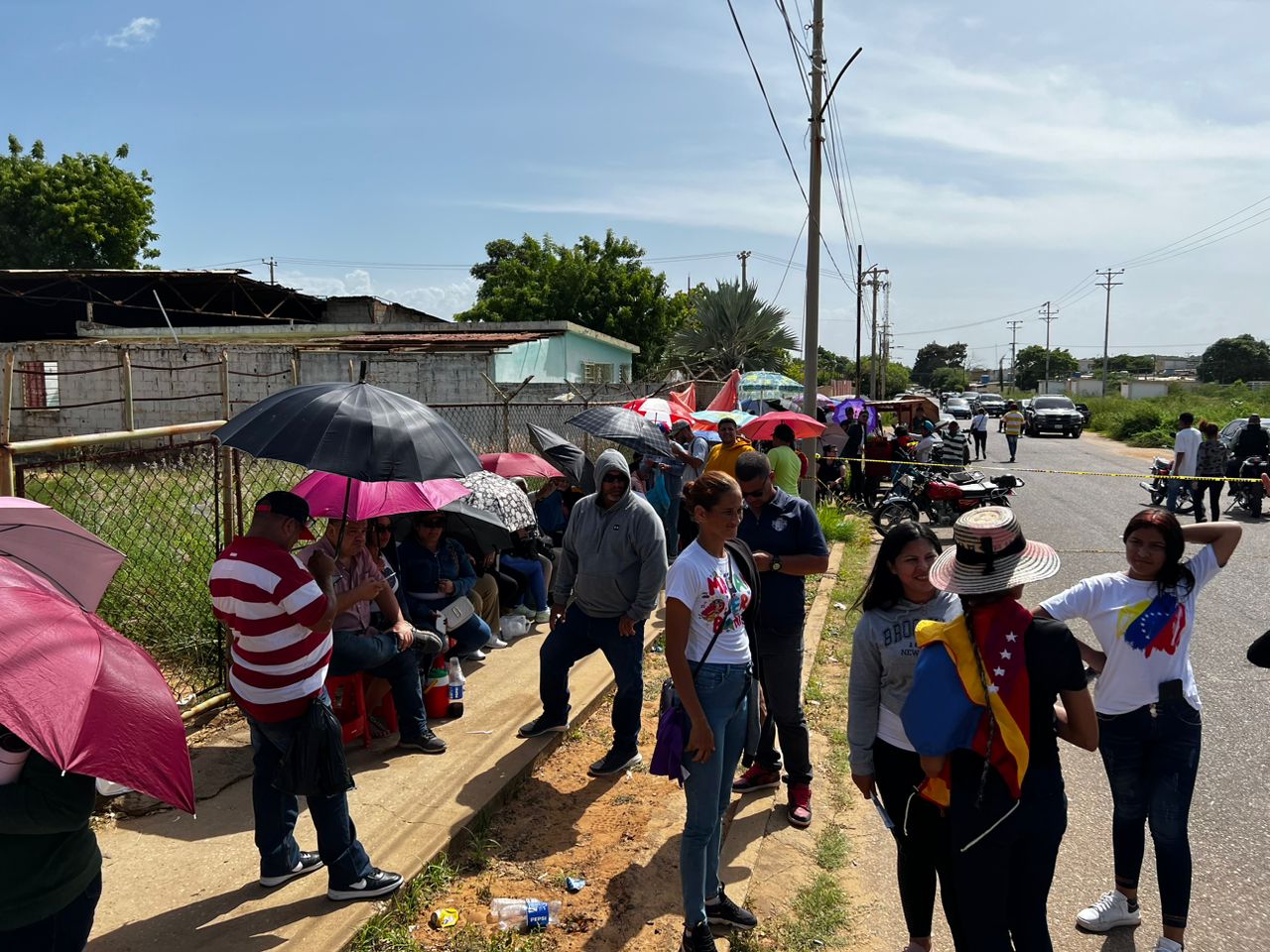 Habitantes de los Puertos de Altagracia en Zulia vencen obstáculos y salieron masivamente a votar