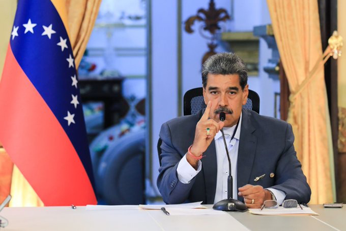 Maduro invitó a la prensa internacional a Miraflores para insultarlos