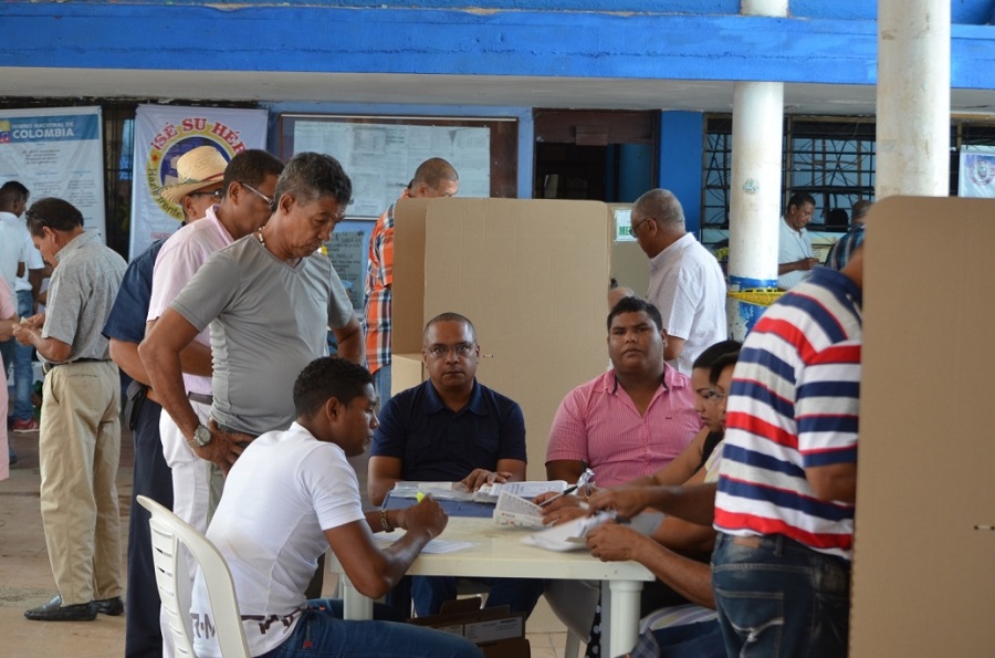 Denuncian votos asistidos de forma arbitraria en un centro de votación de la Guajira