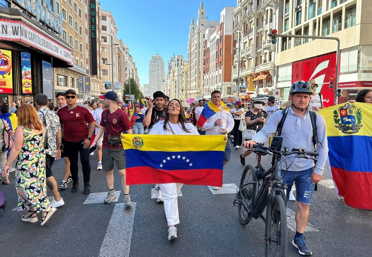 Venezolanos residentes en Madrid denuncian falta de información para poder votar