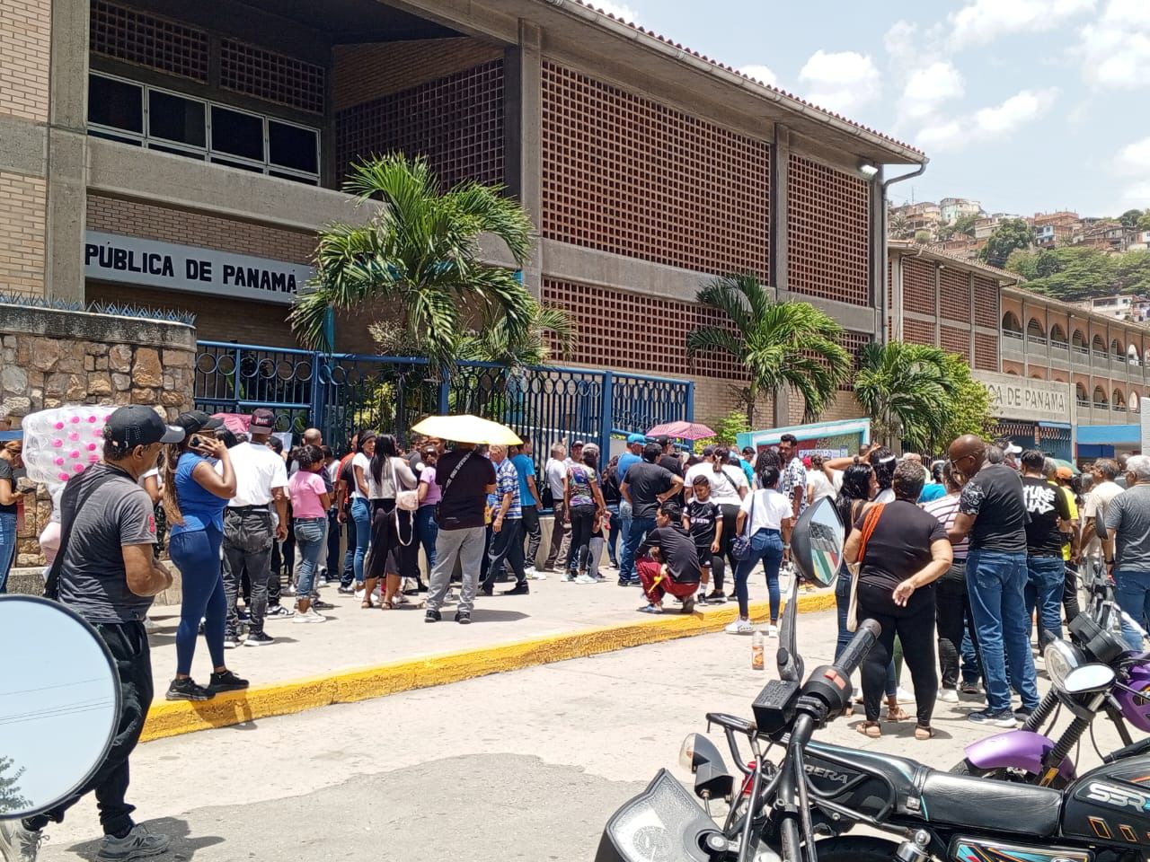 Operación Morrocoy en la escuela República de Panamá en La Guaira no afectó al Alcalde chavista