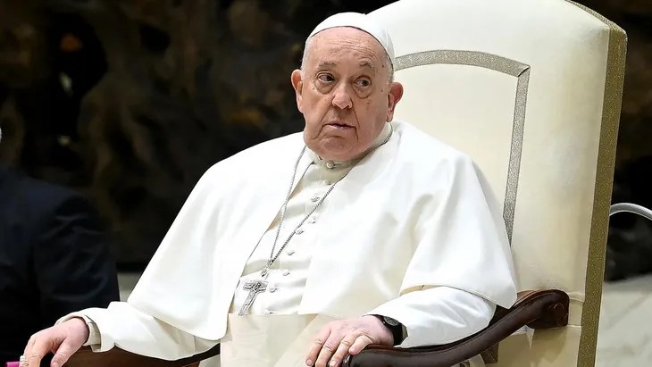 El papa Francisco advierte del peligro del “escepticismo democrático” y la “fascinación del populismo”