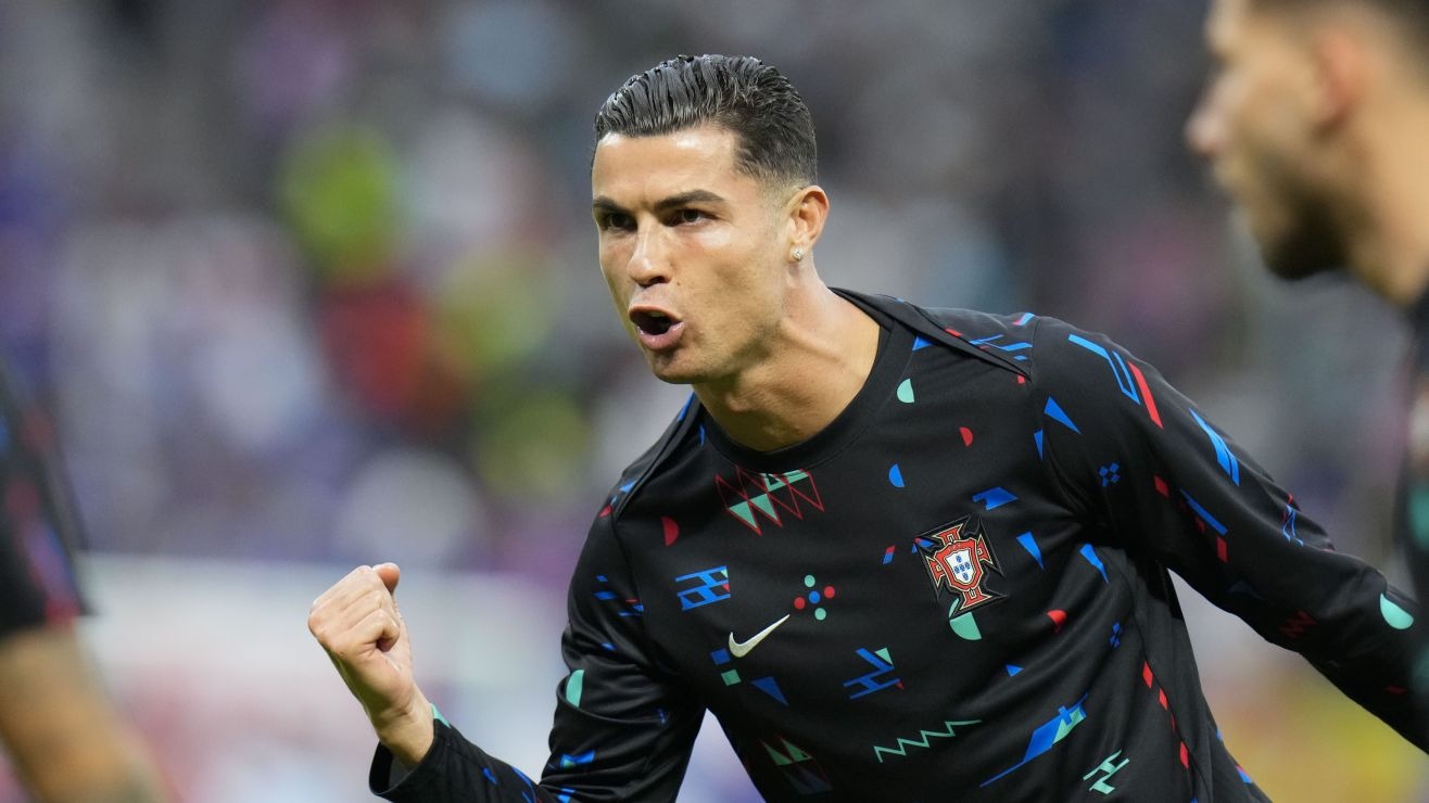 ¡SIUUU! Cristiano Ronaldo alcanzó el millón de seguidores en su nuevo canal de YouTube… le tomó 90 minutos