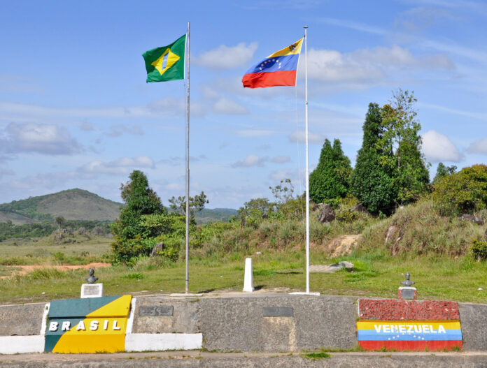 Reportan que casi 300 personas estarían cruzando desde Bolívar a Brasil diariamente