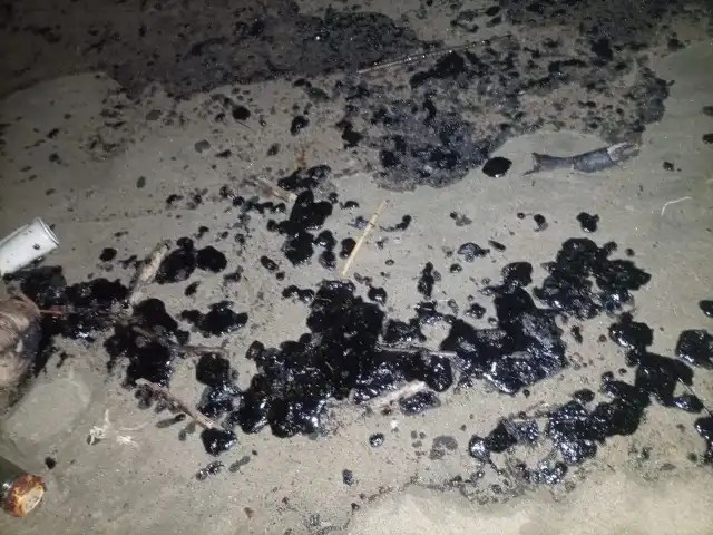 Oil spill presumably from Planta Centro, in Venezuela’s central coast, affects Falcón and Carabobo