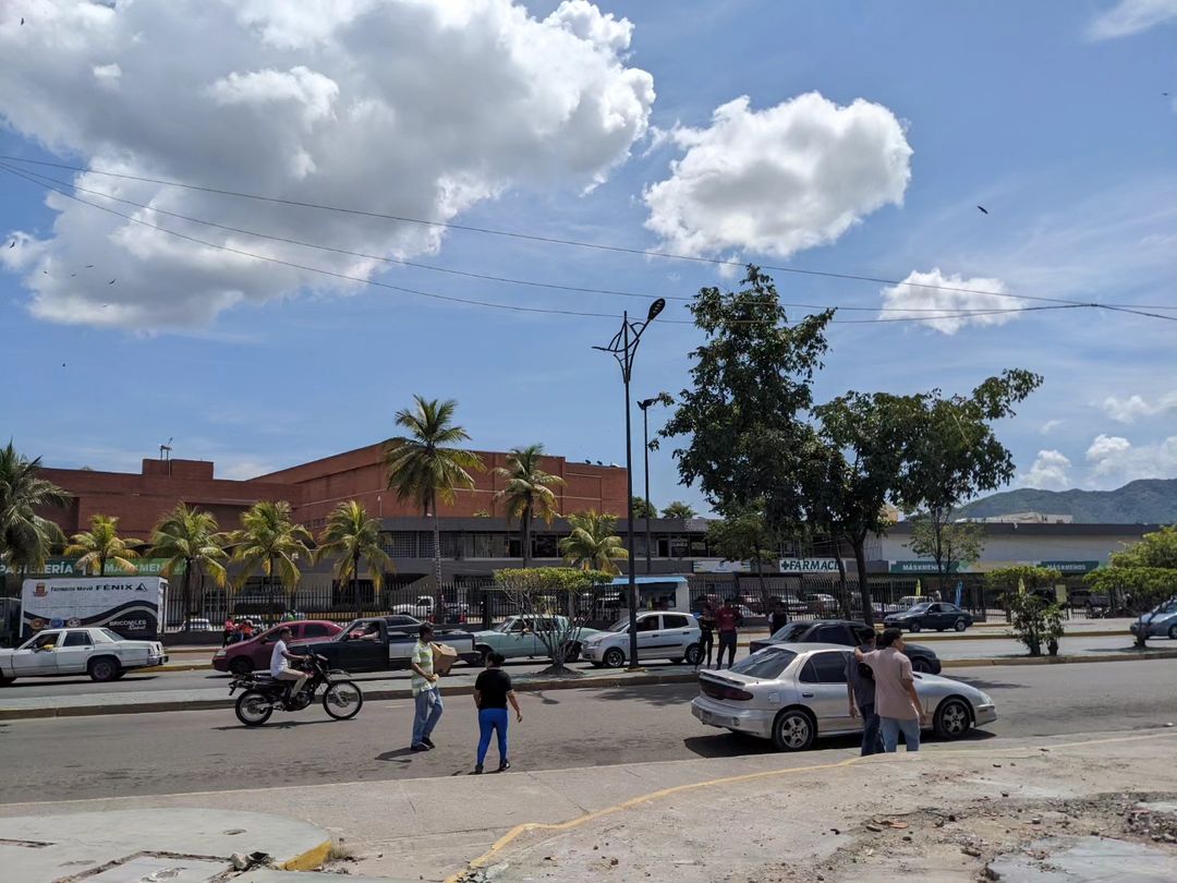 Zona norte de Anzoátegui aún sin electricidad tras apagón nacional este #30Ago