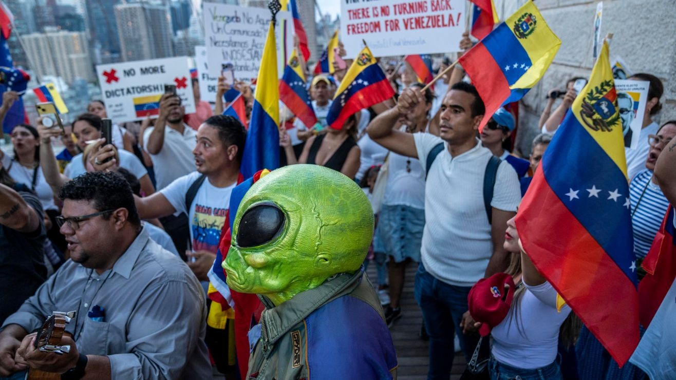 Venezolanos en Miami respaldan a María Corina Machado y piden orden de captura contra Nicolás Maduro