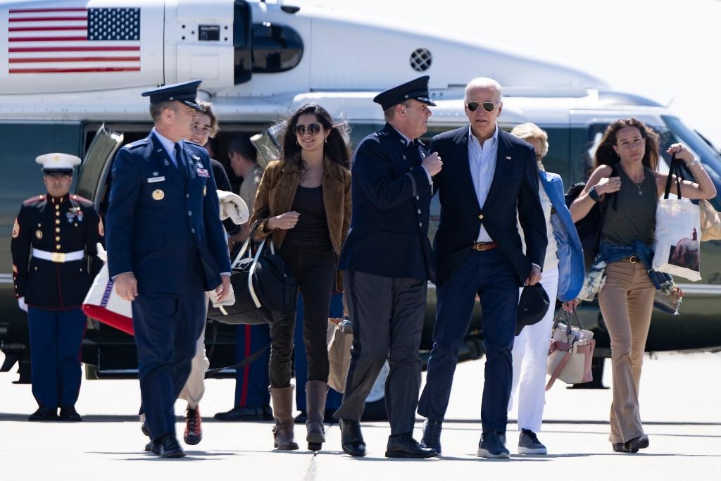 Biden se tomó otras vacaciones pese a insistir en que terminará su presidencia con fuerza