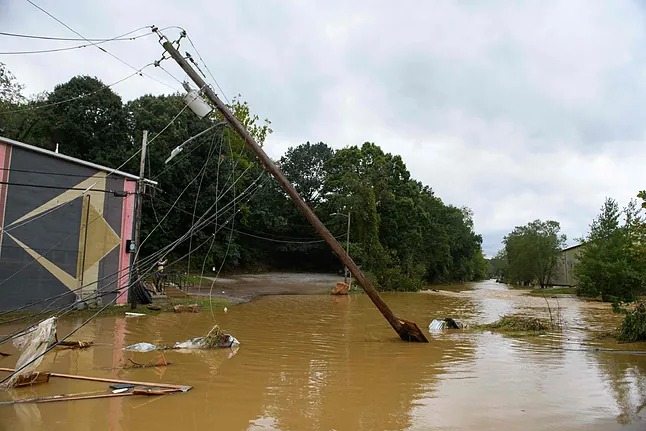 El paso del huracán Helene por el sureste de EEUU dejó más de 60 muertos y a millones sin electricidad