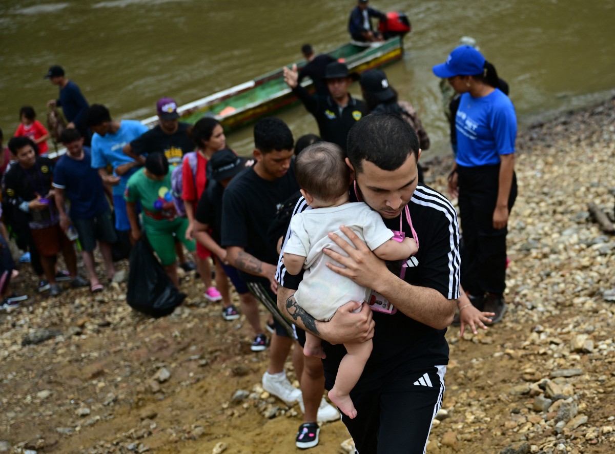 Más de 300 mil migrantes cruzaron el Tapón del Darién en 2024, un 42 % menos que el año anterior