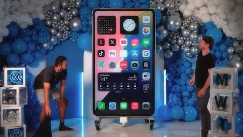 Récord mundial: el iPhone funcional más grande del mundo hecho por youtubers