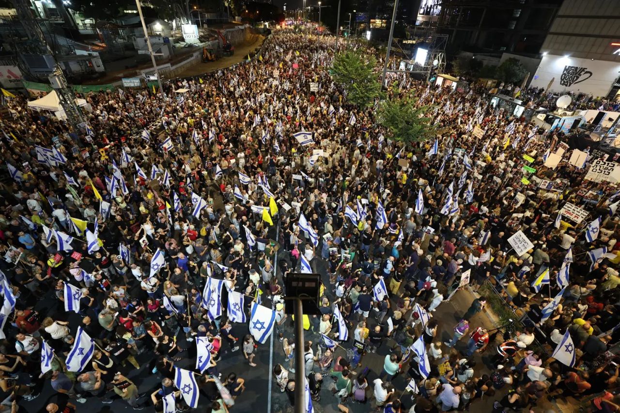 Continúan intensas protestas en Israel que exigen a Netanyahu establecer acuerdo con Hamás