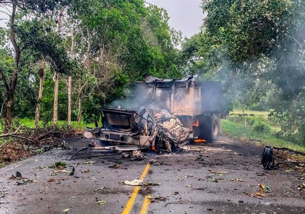 ELN ataca con explosivos base militar y dejó dos muertos en Colombia