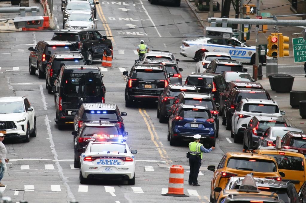 Melania abandona la Torre Trump bajo fuerte seguridad tras segundo intento de asesinato a su esposo