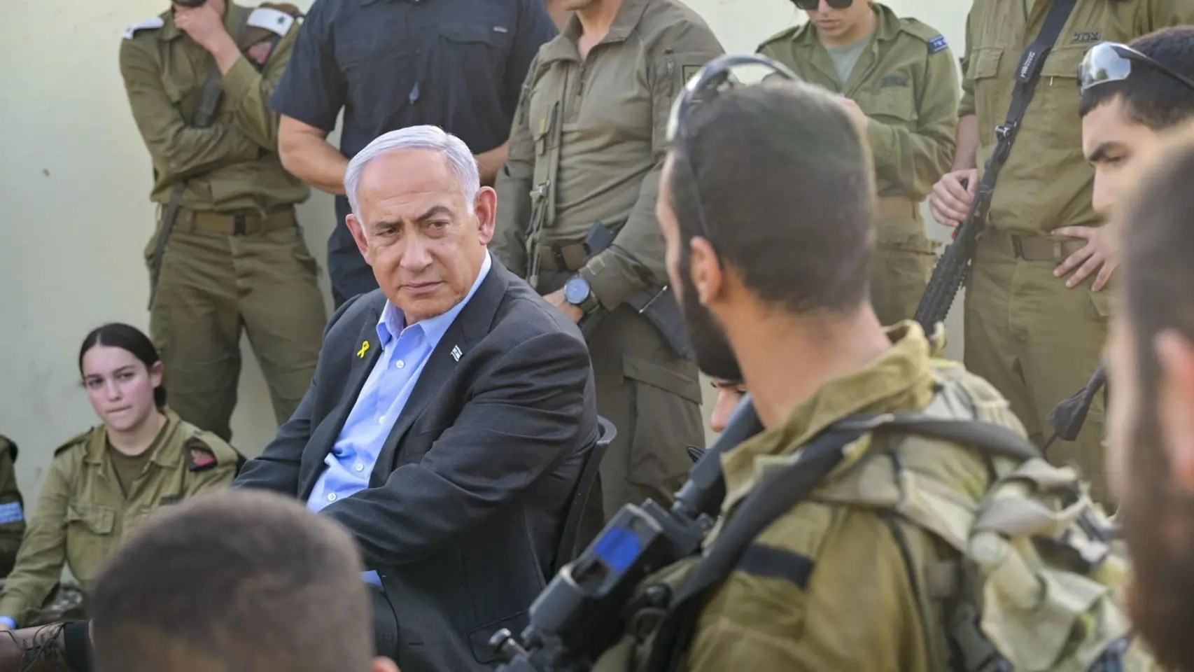 Netanyahu prometió seguir atacando a Hezbolá tras muerte de cuatro soldados