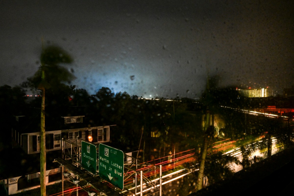 Huracán Milton golpea el centro de Florida en una noche con millones de desplazados y sin luz